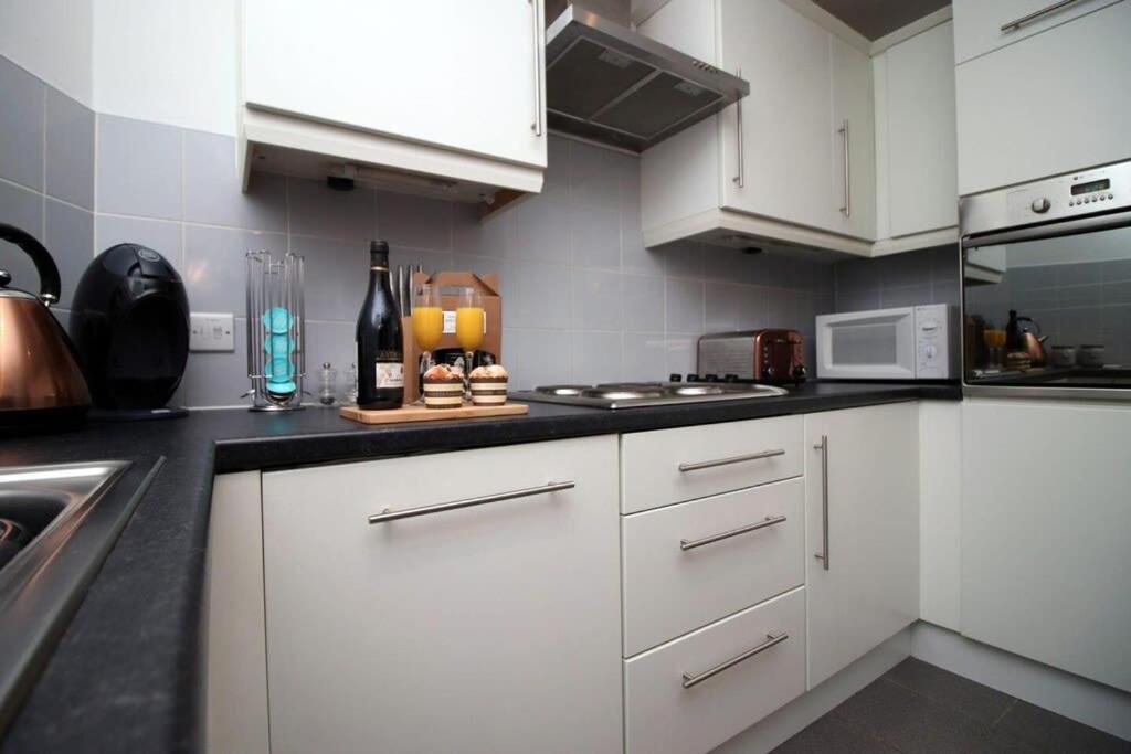 Westgate Heights By Mia Living 2 Bedroom Apartment In Cardiff Centre Luaran gambar